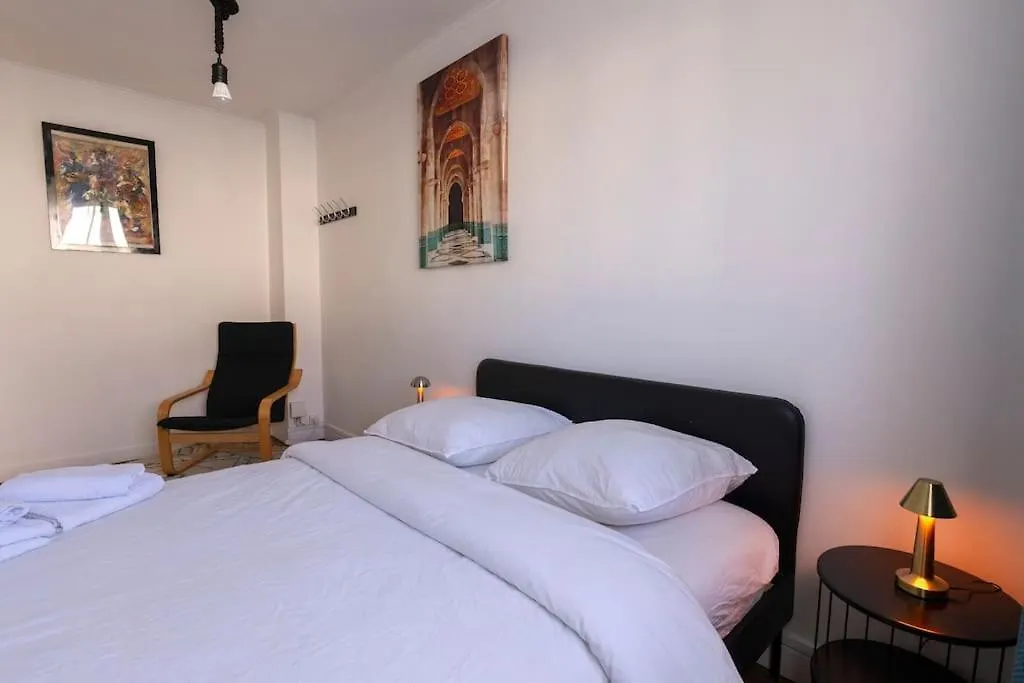 Apartment La Maison Du Bonheur Paris Cdg Airport, Bourget, Parcs Asterix,Expos, Disney Land, Gonesse France