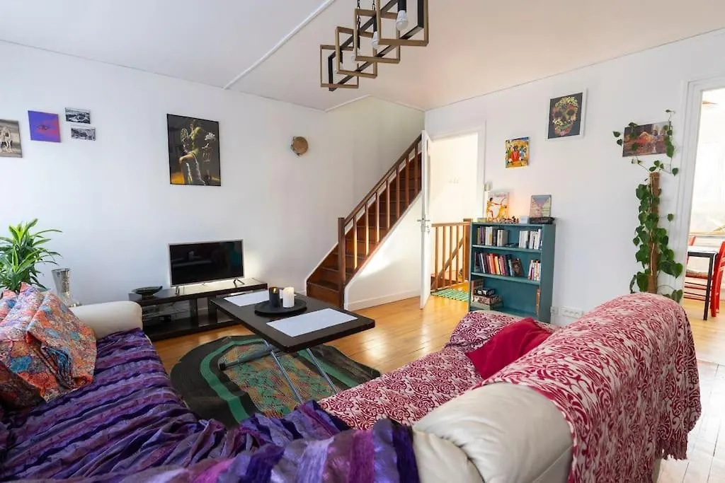 La Maison Du Bonheur Paris Cdg Airport, Bourget, Parcs Asterix,Expos, Disney Land, Gonesse
